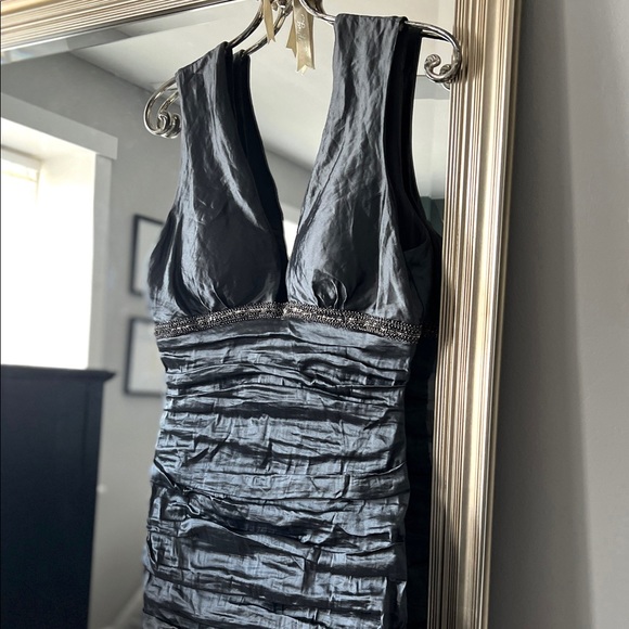 Nicole Miller Ruched V-Neck Dress with Beading - Picture 3 of 8